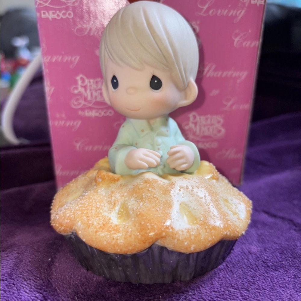 Precious Moments “You're As Sweet As Apple Pie" #795275 Figurine In Box